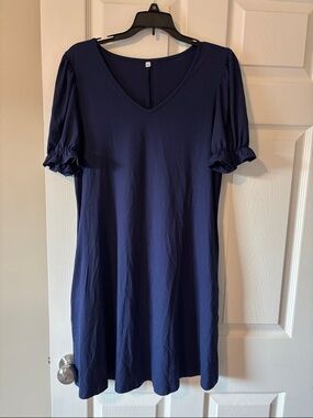 Women's Navy V-Neck Short Sleeve Dress
